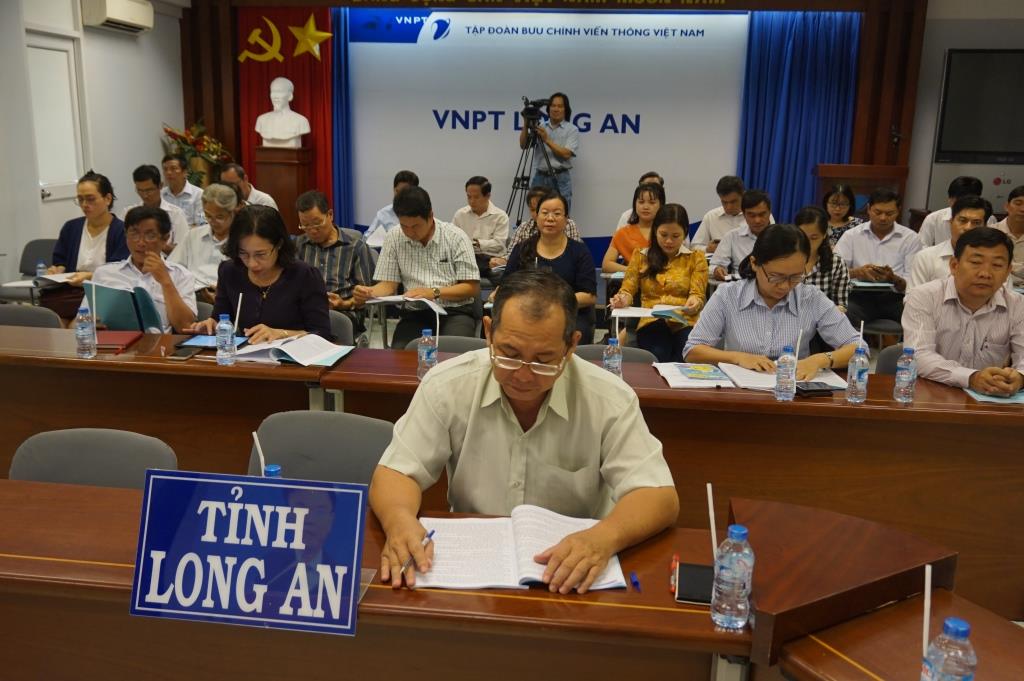 Phó giám đốc Sở Tư pháp-Nguyễn Văn Lâm chủ trì phía đầu cầu Long An.